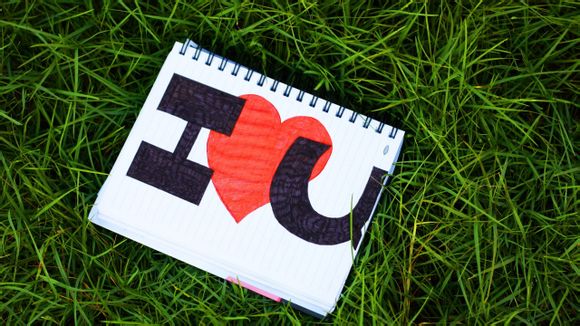 英雄联盟手游皇子出装上单